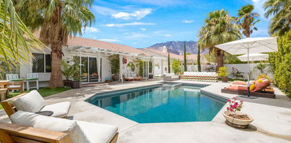 1122 E Via San Michael Road, Palm Springs
