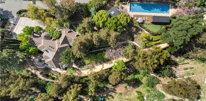 1935 Maverick Lane, North Tustin