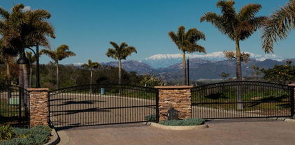 2418 Panoramic Way, Vista