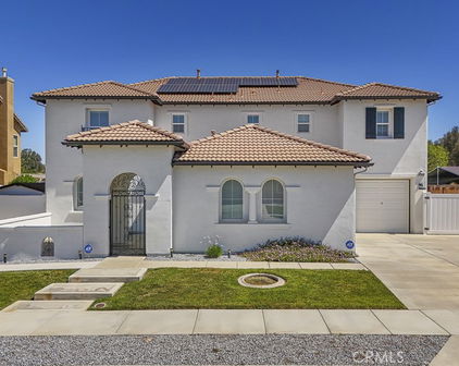 32420 Apricot Tree Road, Winchester