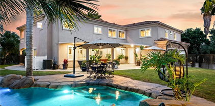 831 W Las Palmas Drive, Fullerton