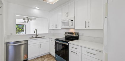 3525 Lebon Dr Unit 304, University City/UTC