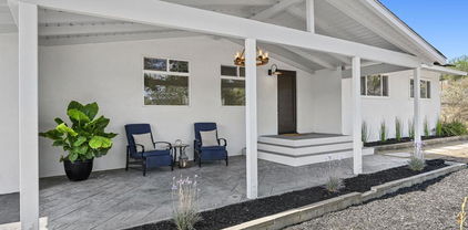 2015 Summit Drive, Escondido