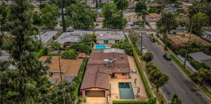 18750 Keswick Street, Reseda
