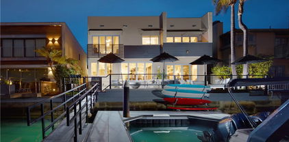 748 Harbor Island Drive, Newport Beach