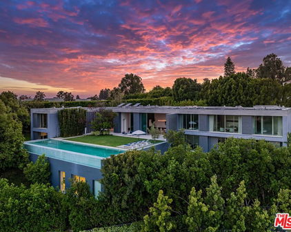 670 Perugia Way, Los Angeles