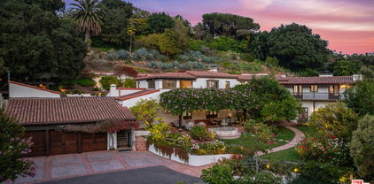 1744 Reedvale Lane, Los Angeles
