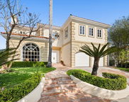 332 S Mccarty Drive, Beverly Hills image