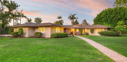 1430 La Perla Ave, Long Beach