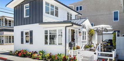104 Onyx Avenue, Newport Beach