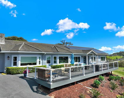 4710 Sleeping Indian Road, Fallbrook