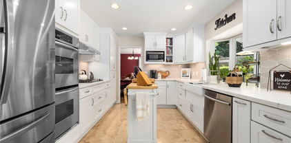 5015 E Lakeside Avenue, Orange