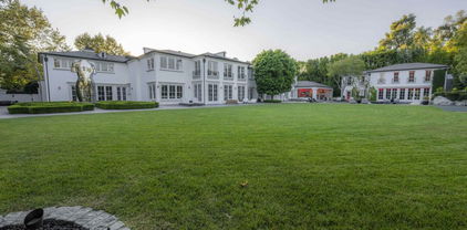 200 S Mapleton Drive, Los Angeles
