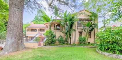 516 Orange Grove Avenue, South Pasadena