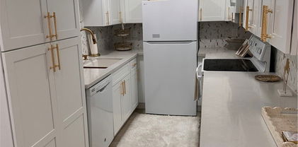 6350 Genesee Avenue Unit 107, San Diego