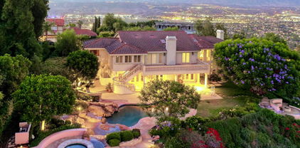 11848 Presilla Road, Camarillo