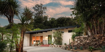 3923 Stone Canyon Avenue, Sherman Oaks