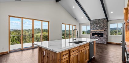 851 Madera Lane, Lake Arrowhead