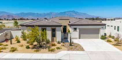 49901 Crescent Passage, Palm Desert