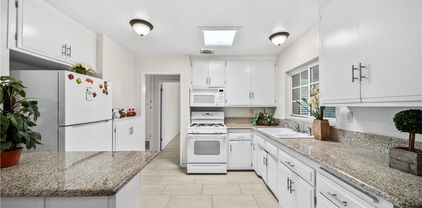 820 S Alessandro Street, Hemet