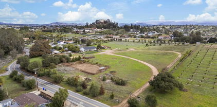 3270 Olive Hill Rd, Fallbrook
