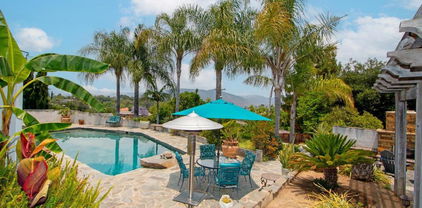 1001 Riverview Dr., Fallbrook