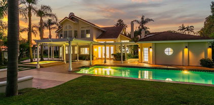 19 Harbor Pointe, Corona Del Mar