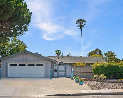 8924 N La Jolla Scenic Drive N, La Jolla