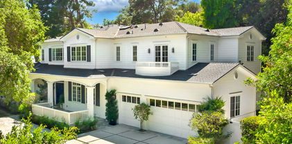 3815 Valley Meadow Road, Encino