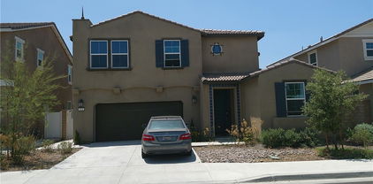 833 Half Moon Avenue, Redlands