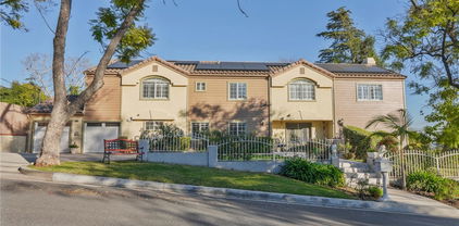 99 W Grandview Avenue, Sierra Madre