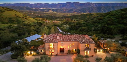 2835 Hermitage Road, Ojai
