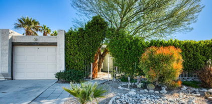 3272 N Mica Drive, Palm Springs