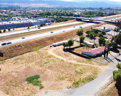 25189 Monroe Avenue, Murrieta