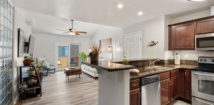 5402 Balboa Arms Dr Unit 415, Clairemont/Bay Park