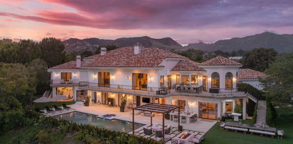 6110 Merritt Drive, Malibu