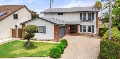 9461 Pier Drive, Huntington Beach