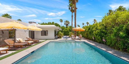 1127 N Calle Marcus, Palm Springs