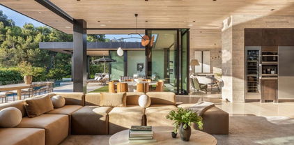 1335 Carla Lane, Beverly Hills