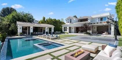 16630 Oldham Place, Encino