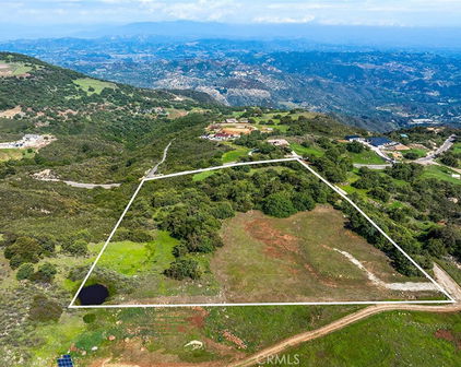 22 El Cerezo Road, Murrieta