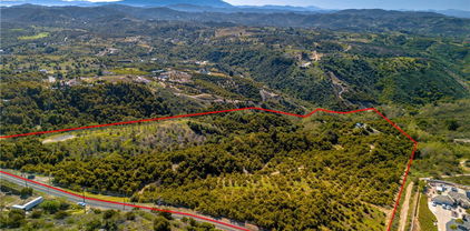 22103 Carancho, Temecula