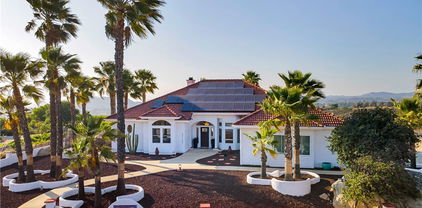 39140 Gray Squirrel Road, Temecula