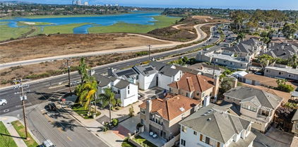 379 Monte Vista Avenue Unit A, Costa Mesa