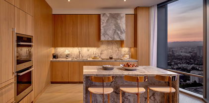 211 Elm Court Unit 33C, Los Angeles