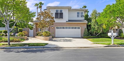 6632 Cedarwood Drive, Huntington Beach