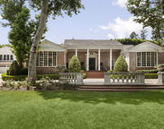 1001 N Crescent Drive, Beverly Hills image