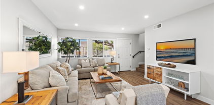 11 Summerwalk Court, Newport Beach