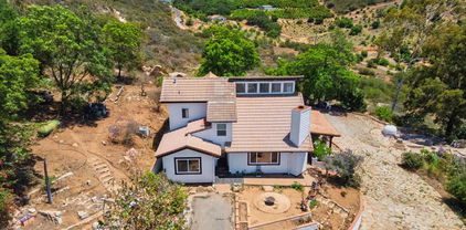 9202 Moon Ridge Road, Fallbrook