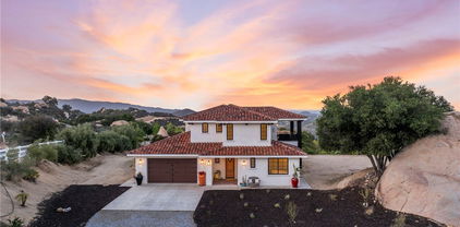 41950 Hacienda Dr, Murrieta